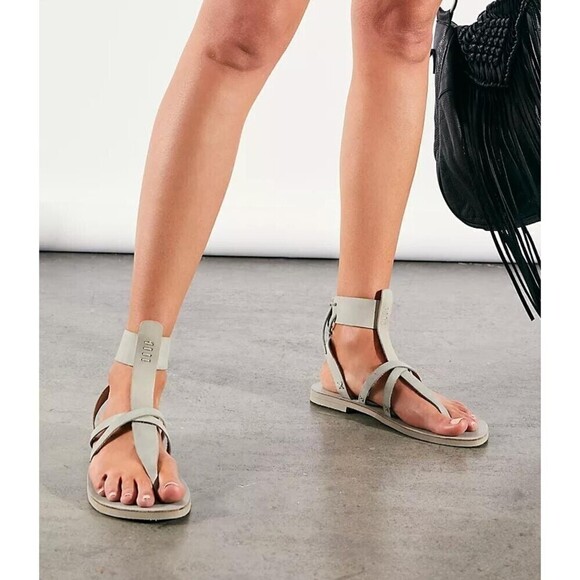 FREE PEOPLE Vacation Day Leather Strap Wrap Sandals In Sky Size 41NWB - Picture 1 of 11